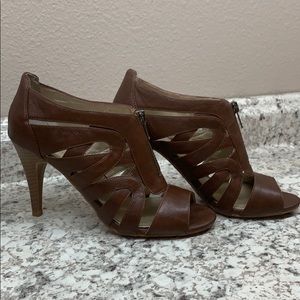 Fergalicious high heel sandals 8.5M